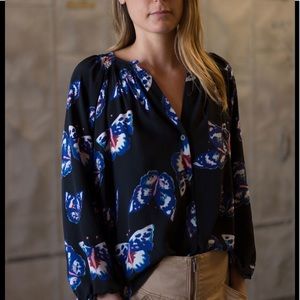 Tucker NYC The Classic Blouse